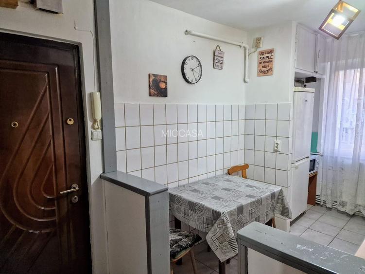 Girocului, langa Piata. Etaj intermediar. Centrala termica proprie. - 5