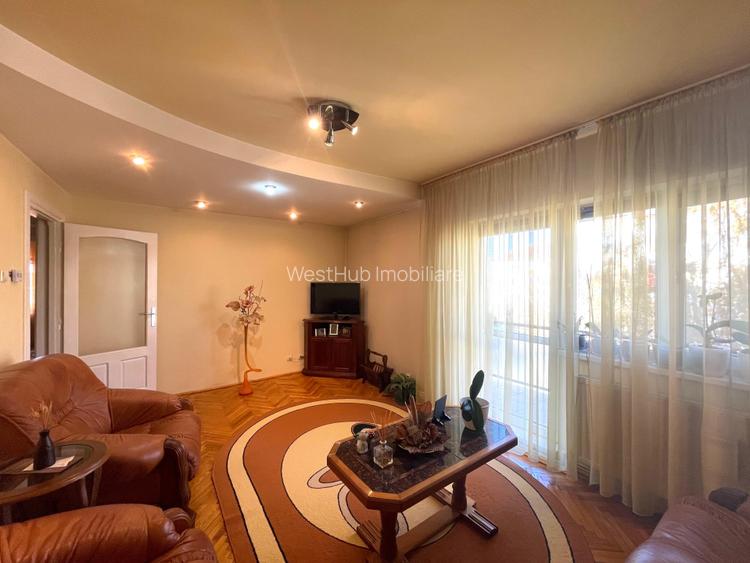 Apartament decomandat 3 camere Soarelui - 2