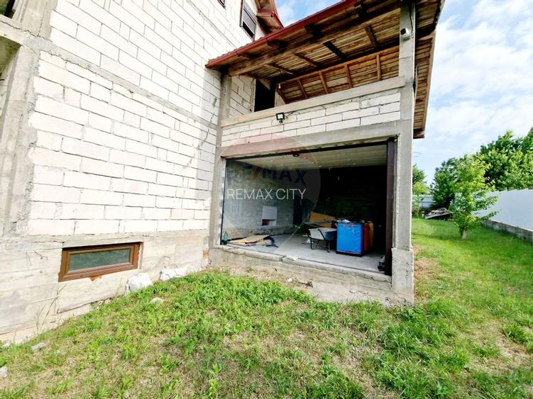 Casă spațioasă S+P+1E+M și teren generos 1664 mp - 57