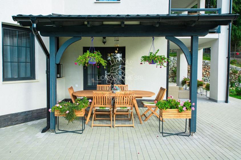 Pensiune Moderna 200 mp-teren 1000 mp-foisor-terasa-balcoane-Colibita - 9