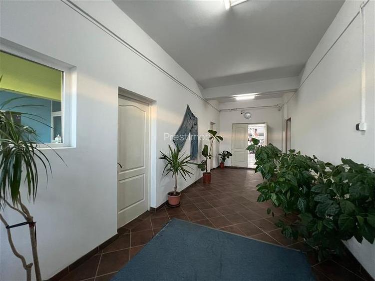 De vanzare spatiu industrial cu suprafata de 1543 m2 - 2