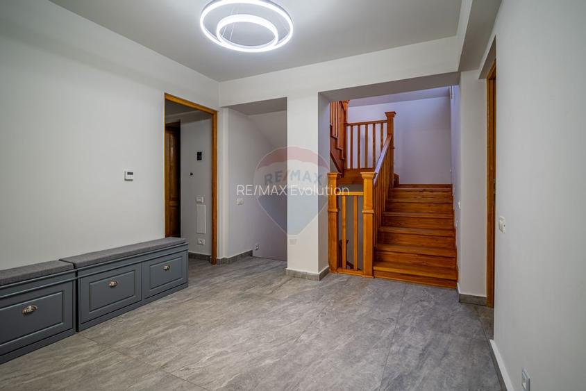 Vila superbă în inima stațiunii Sinaia – eleganță, confort - 22