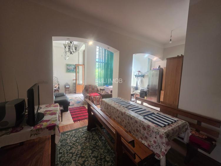 Vand casa ultracentral Deva - 2