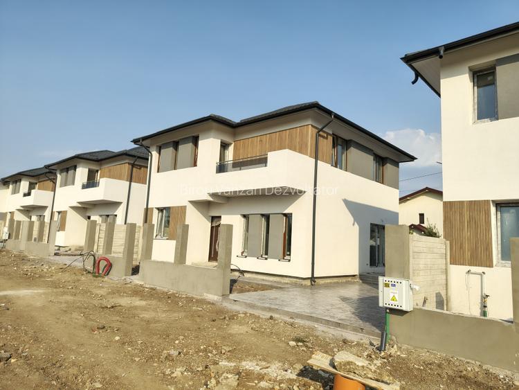 Casa de vanzare Chiajna Promenada 300-420mp teren - 10