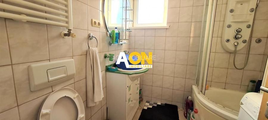 Casa pentru 2 familii, 7 Camere, 2 Garaje, 1500MP Teren - 11