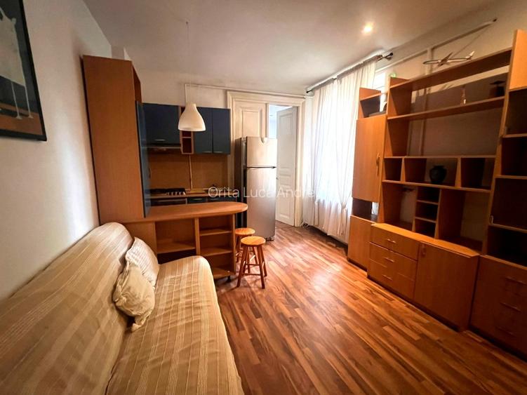 Apartament 2 camere | Vilă lângă Cișmigiu | Centrală proprie | 500€ - 3