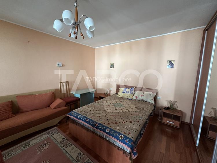 Casa familiala pentru locuit sau vacanta , spatioasa si confortabila . - 10