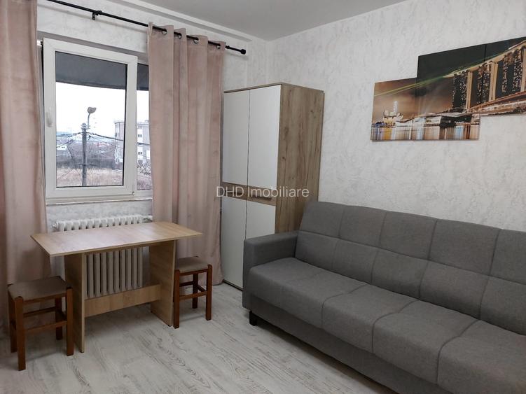 Cameră de cămin cu baie proprie,etaj 2,zona Mihail Sturdza,etaj 2 - 4