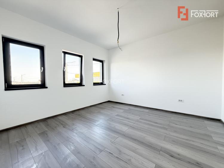 Casa individuala cu 4 camere, situata la drum asfaltat in Sacalaz - 26