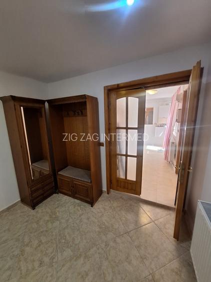 Zona Trocadero , imobil 90 mp., IDEAL BIROURI, curte - 11