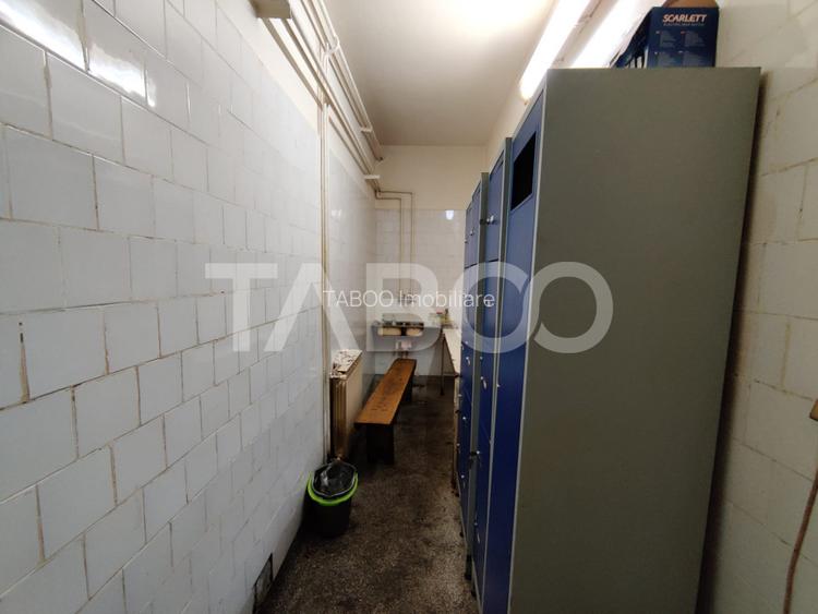 De inchiriat fabrica de productie cu birouri si parcari in Sibiu - 4