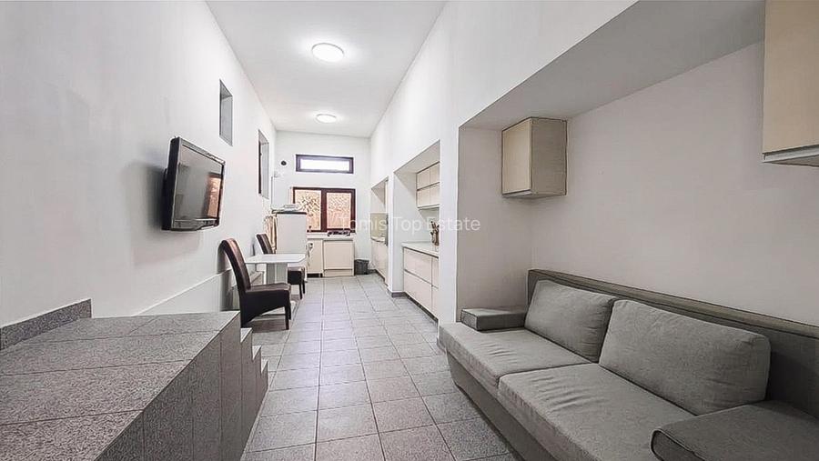 Vila D+P+1E cu 7 camere in Eforie Nord - ideal investiție sau locuința - 11