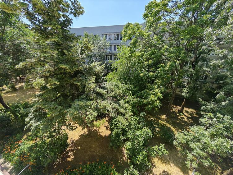 Apartament 2 camere Titan – strada Prevederii, lângă metrou , de renovat - 17