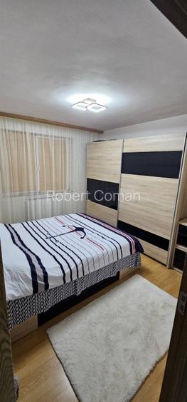 Proprietar - Apartament de 2 camere transformat in 3 - 8