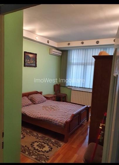 Casa | 9 camere | Garaj | Piscina | Teren 3.000 mp | Comision 0% - 23