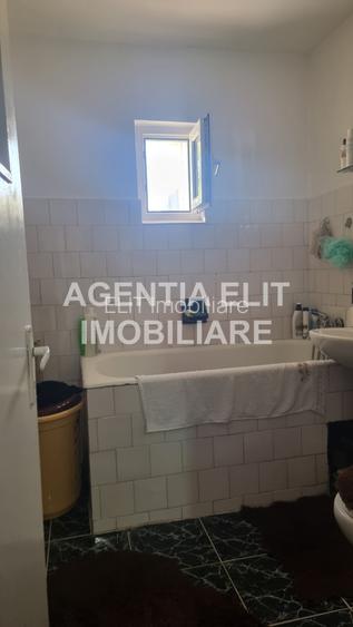 Apartament 2 camere, zona Scolii nr 8 - 9