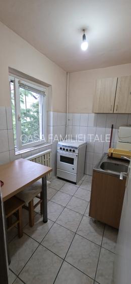 200 euro!!!Ap. cu 1 camera Et 3 Zona Bucovina - 5