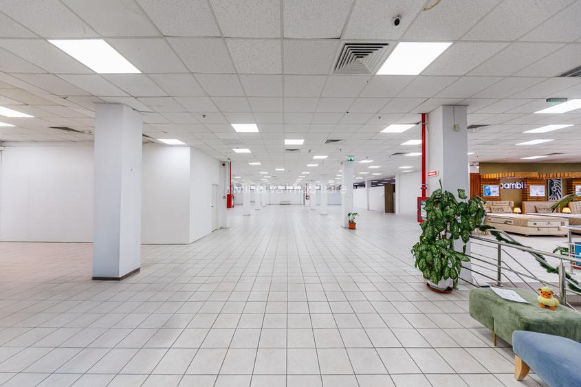 Spatiu comercial 600 mp in Centrul Comercial Kapa la etaj, Comision 0 - 2