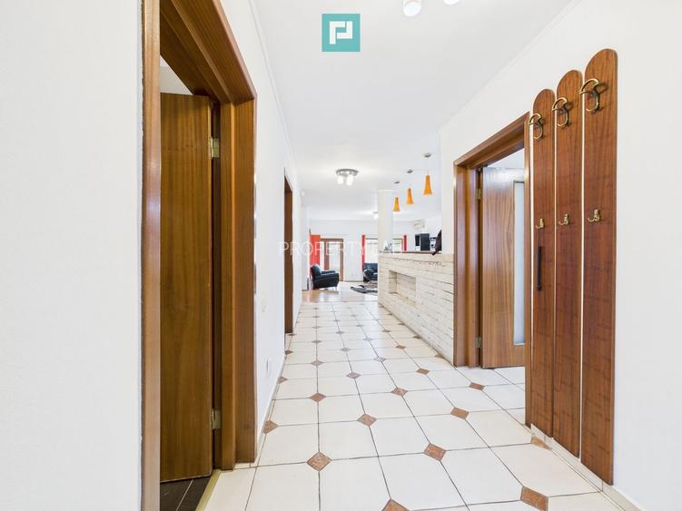 Casă spațioasă în Popești-Leordeni - 9