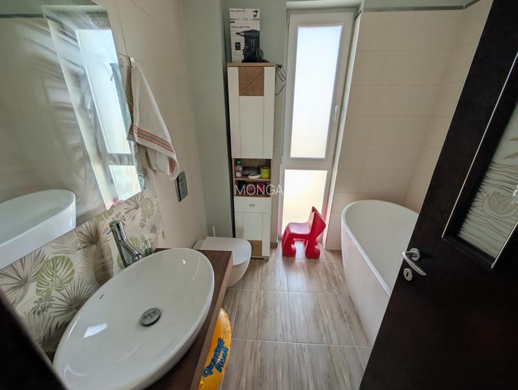 Casa premium 5 camere 141 mp Tunari | 0 comision | Vedere panoramica spre lac - 17