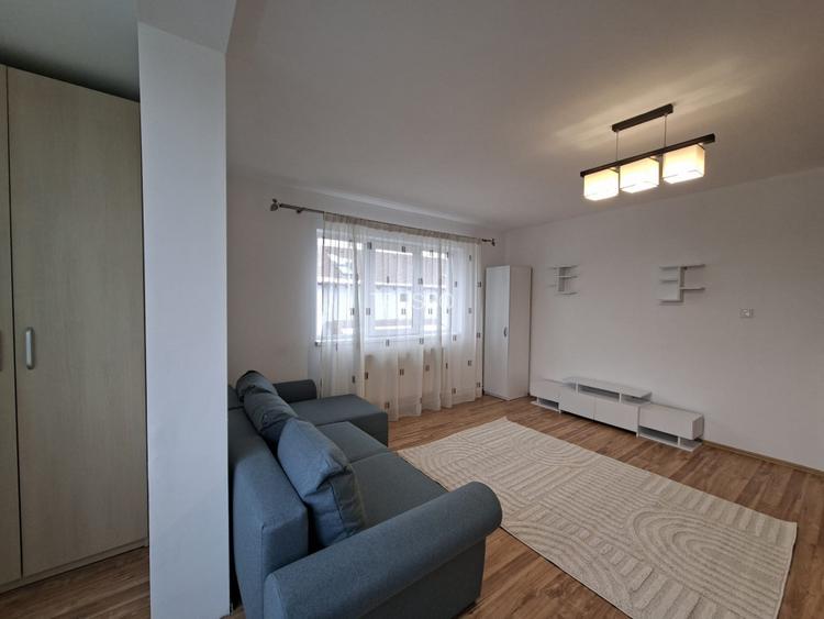 De inchiriat apartament 3 camere – Șelimbar, zona Nicolae Pictor Brana - 2