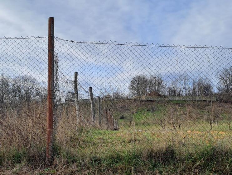 Teren intravilan  Vălenii de Munte – 9.123 mp | Deschidere 45 ml | Lângă râul Te - 12