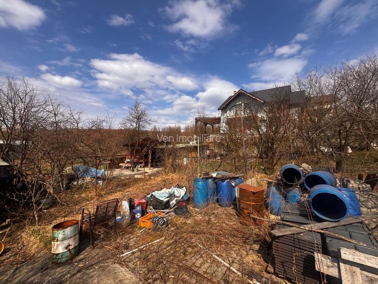 Teren în suprafață de 1000 mp, situat în zona Sigmir - 6