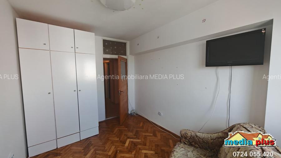 De vânzare – Apartament 3 camere, decomandat, Tiglina I – Str. Brăilei - 8