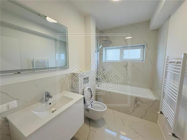 Apartament nou  - 2 camere si balcon - prima inchiriere