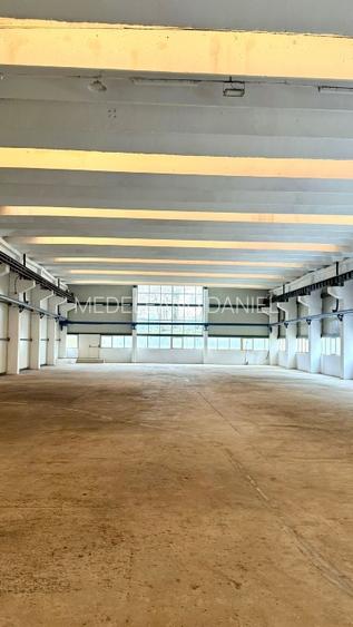 Închiriez spatiu industrial 990 MP - 5,5 euro /mp /luna +TVA - 2