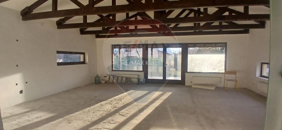 Casa individuala 4 camere cu teren 454 mp cartier privat Crevedia - 3