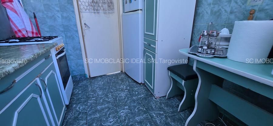 Targoviste. Bdul Regele Carol I,  ETAJ 1, vanzare apartament 3camere - 7