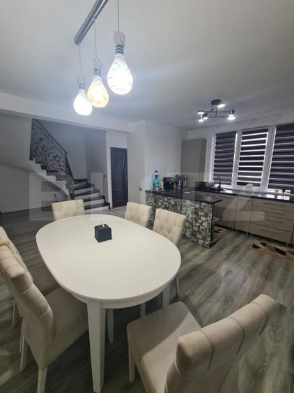 Casa tip duplex, 5 camere, 249 mp de teren, zona Terra