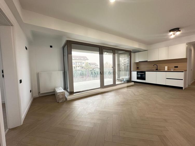 Bloc cu regim redus de înălțime/3 camere/2 băi/Construcție premium