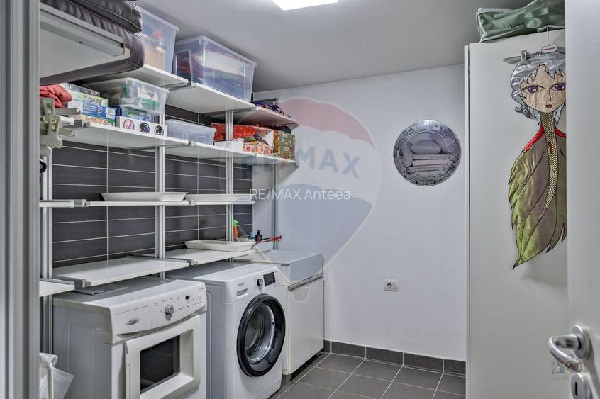 Vilă de arhitectură cu piscină, garaje și teren de 800 mp - 40