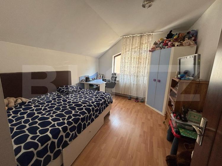 Casa de vanzare cu 5 camere, 200 mp, zona Micro 3 - 9