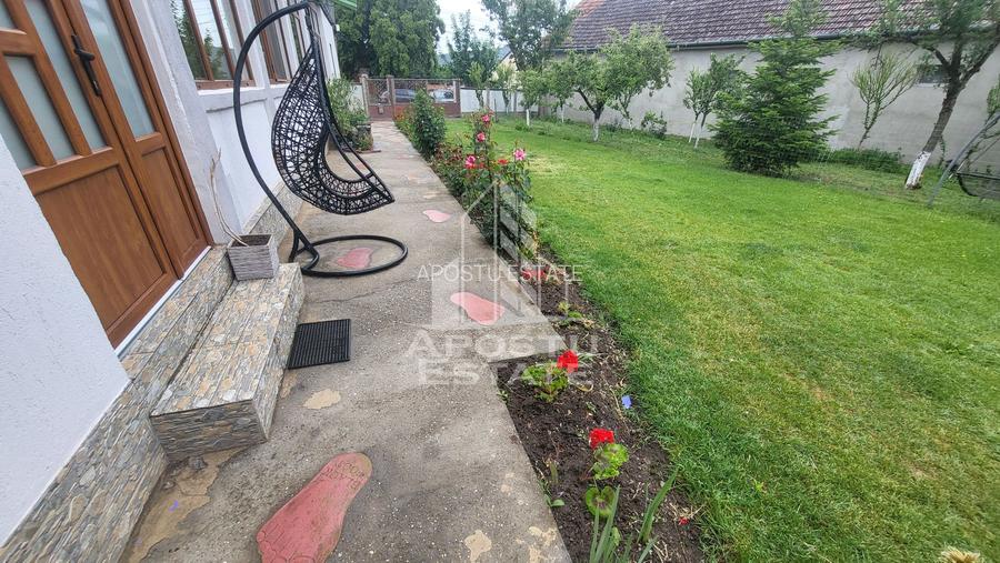 Casa individuala cu 6 camere,2 bai,teren de 1017 mp Pischia Central - 20