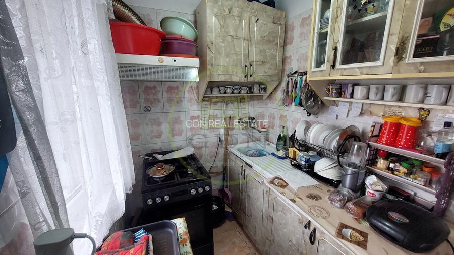 Apartament 3 camere, semidecomandat, Valea Rosie, zona Piata - 4