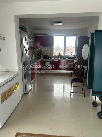 Ap. 3 camere 130 mp + terasă 80 mp,intrare separată,centrala termica,curte mare - 4