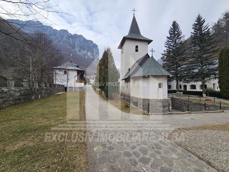 Casa de vacanta | Pensiune Turistica | 250mp | 6 camere | 4 bai |Ramet - 17