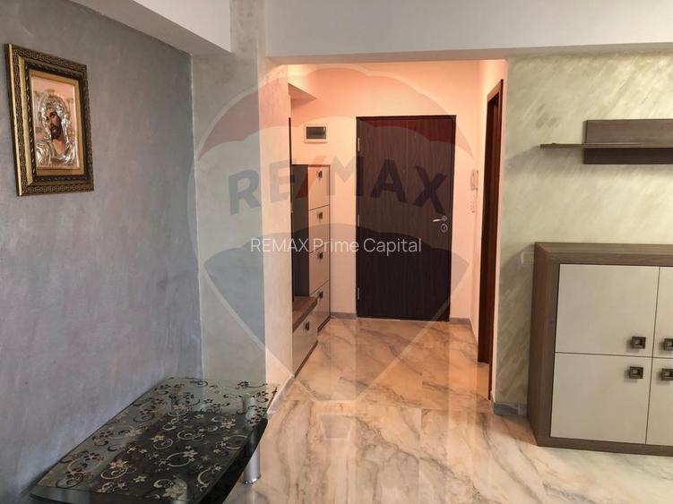 Apartament cu 3 camere de închiriat în zona Nufărul - 12