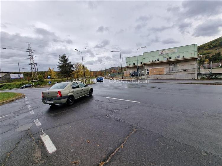 Resita CHIRIE Constructie tip hala 2 nivele 3298 Mp cu teren 6695 Mp - 14