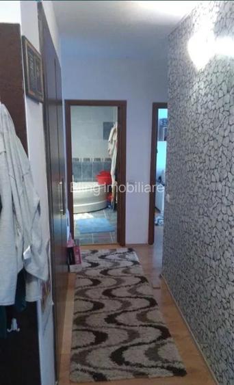 Apartament decomandat, 50 mp, balcon, zona Florilor - 6
