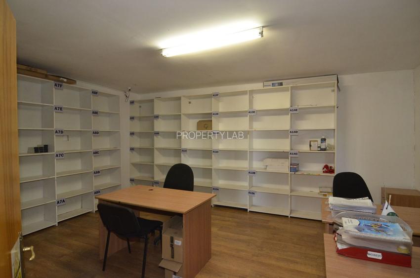 Teren intravilan 6.555 mp cu hală industrială - 5