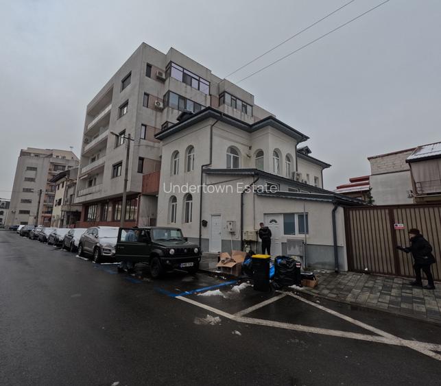 Imobil Central 355 mp | D+P+1+M | Consolidat & Renovant | 9 Camere - 27