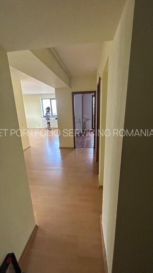 Apartament 3 camere S4 str Savinesti - 22