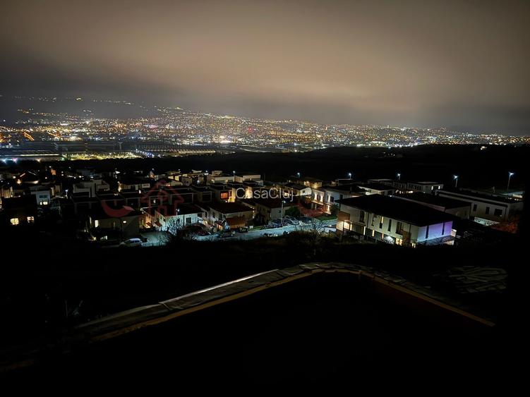 Casa zona Voronet - View superb spre oras - 3