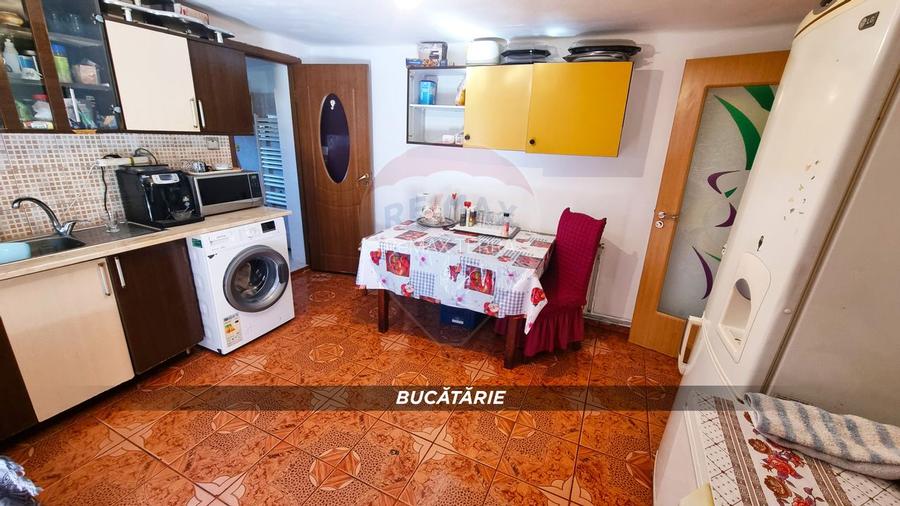 Casă de vânzare în Borlești, comuna Pomi - 10