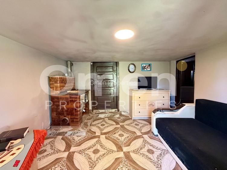 Casă la țară cu șură și grajd, în Vălenii Lăpușului – priveliște panoramică - 10