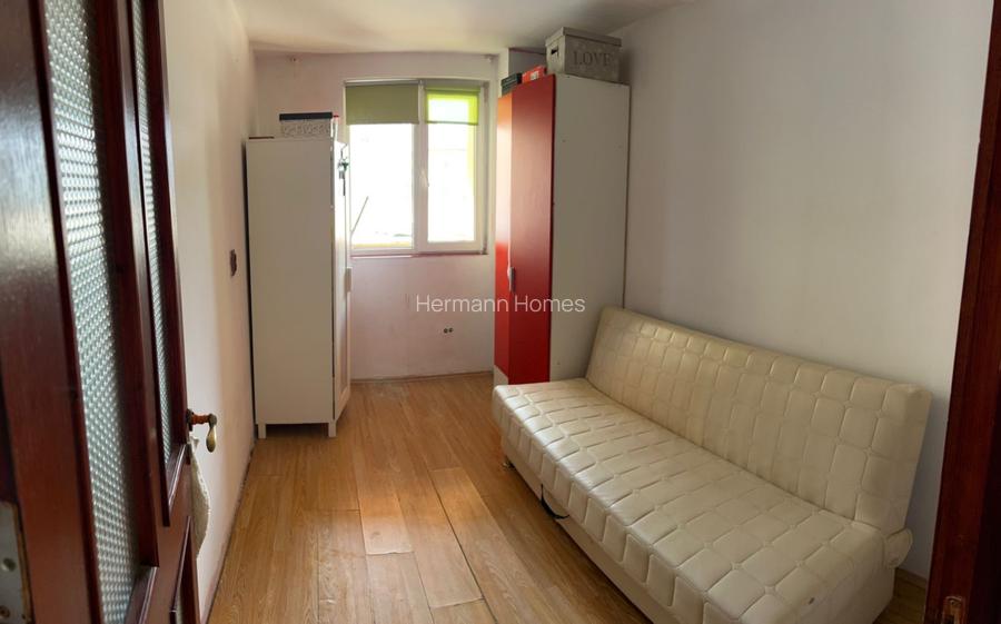 Apartament 3 camere - 64 mp - parter inalt - 2 balcoane - 3